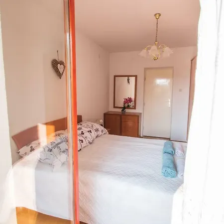 Apartment Kristian *