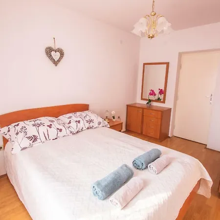 Kristian Apartment